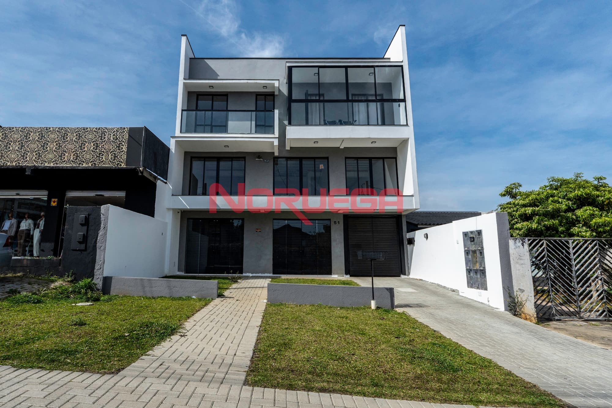 Apartamento - CIDADE INDUSTRIAL